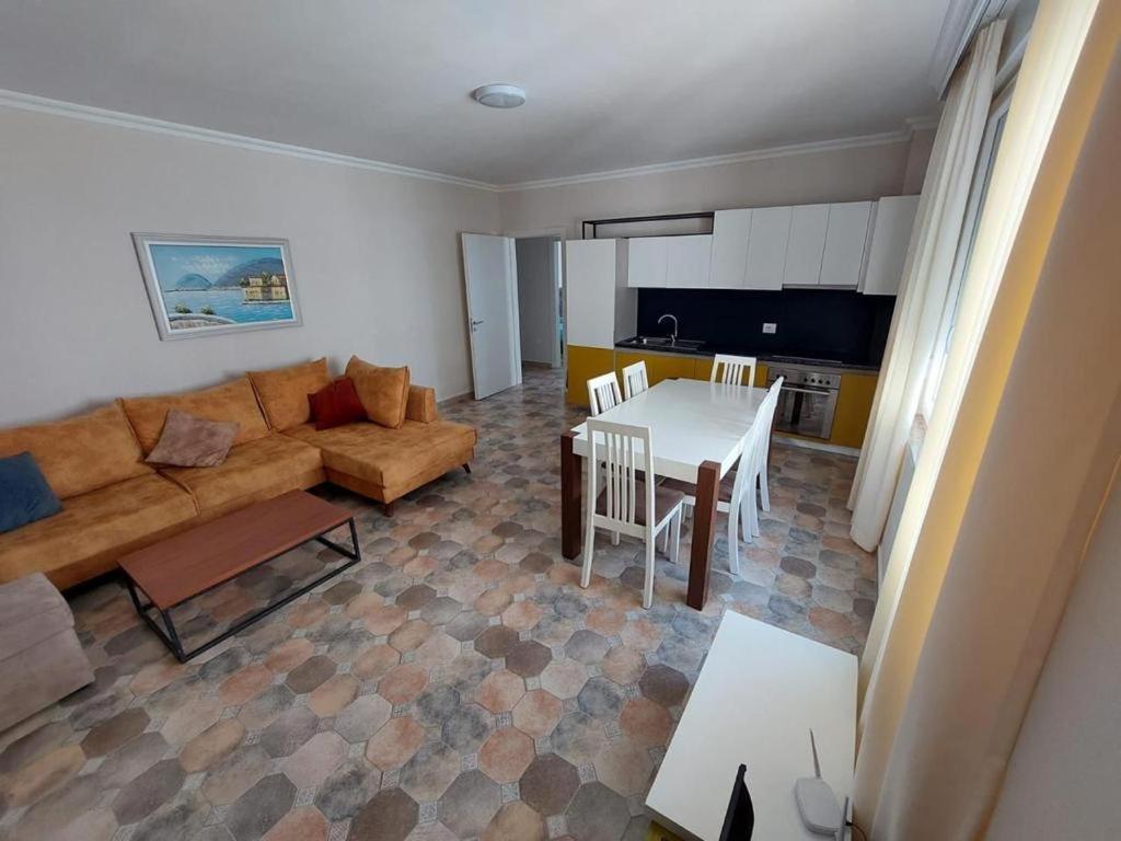 Holiday Home Sakes